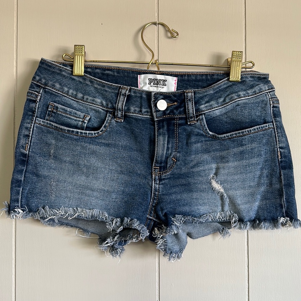 PINK VS cut off shorts